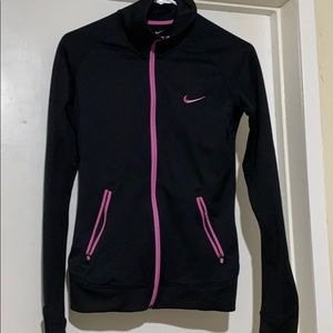 NIKE DRIFIT SWEATER - MEDIUM